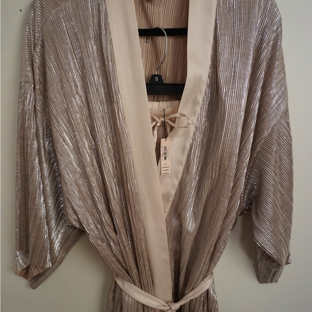 Victoria’s Secret brand new loungewear with tags still on. Shiny gold.
